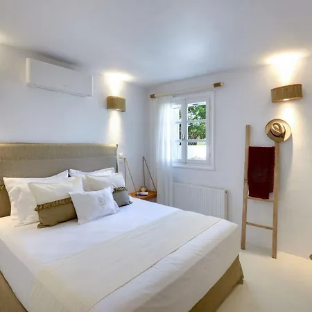 Platinum Paros Zefyros 4 Bedroom Private Pool Ambelas